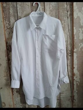 Long And Roomy Women Blouse